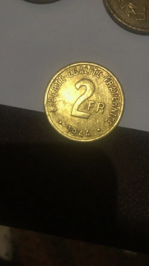 Les Pieces de 5 francs  2 francs 1 francs..