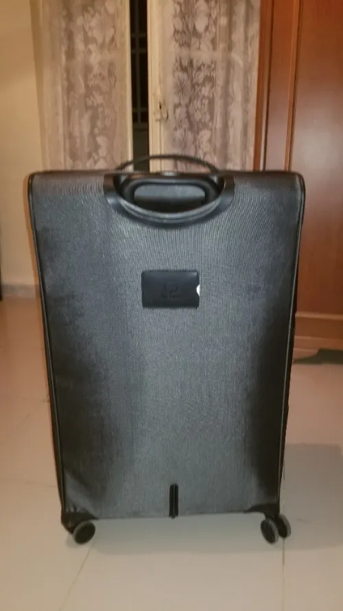 Valise Air Canada munie de barres de renforcement