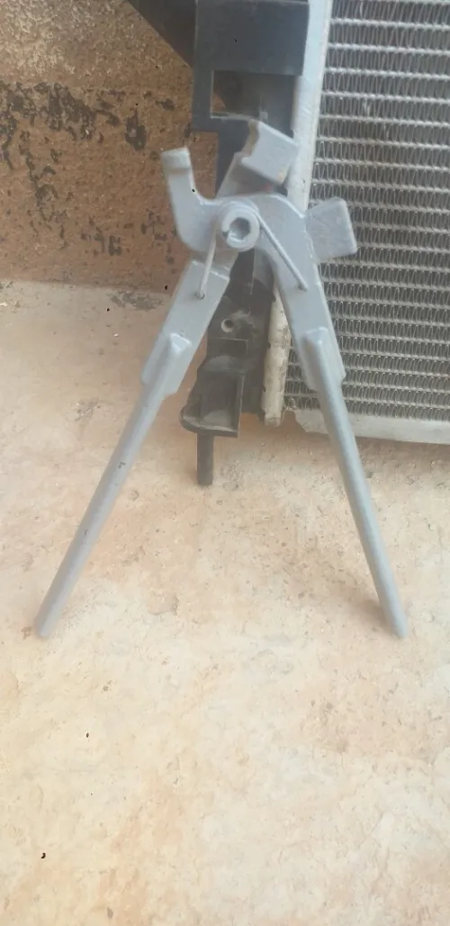 Clé radiateur voiture 