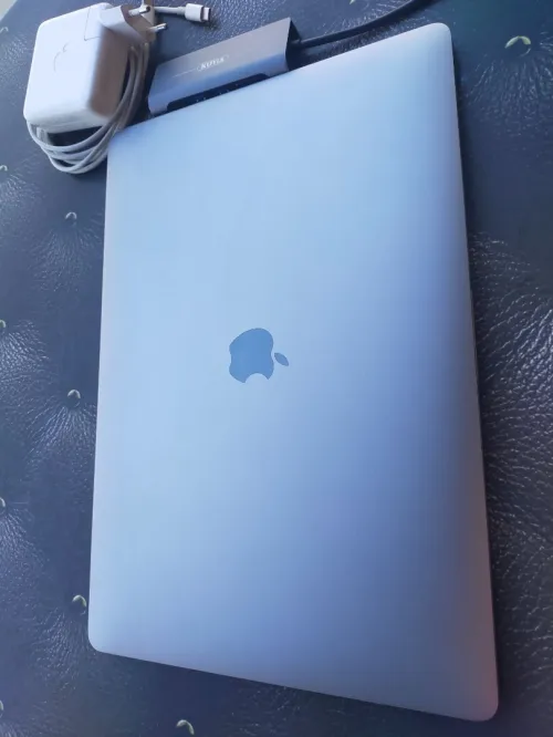 MacBook pro 2019
