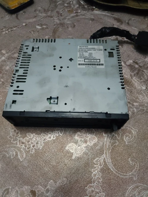 Poste Sony CDX-G1050U