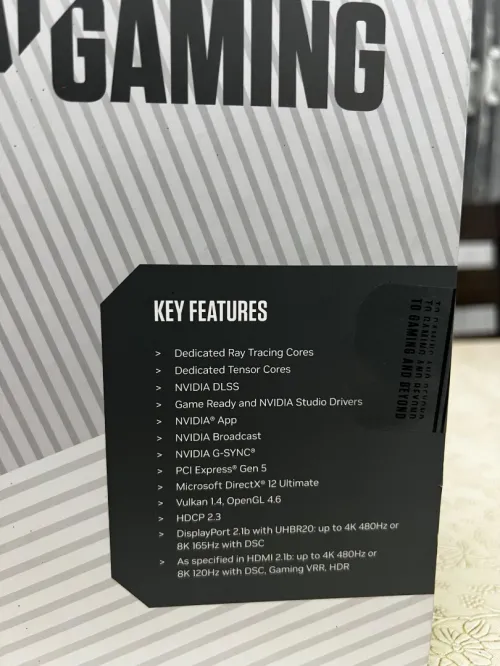 ZOTAC GAMING GeForce RTX 5070 Ti SOLID CORE OC White Edition
