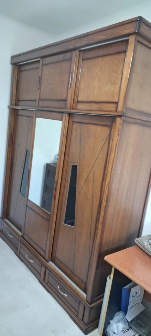 Magnifique Armoire / Dressing en Bois à Portes Coulissantes - Très Bon État