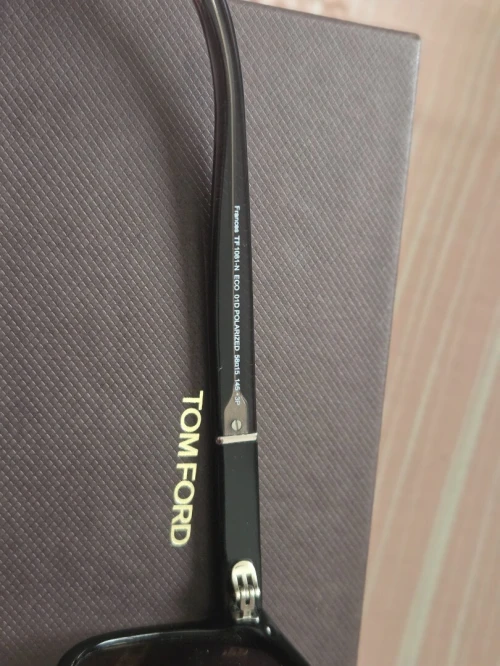 LUNETTE TOM FORD