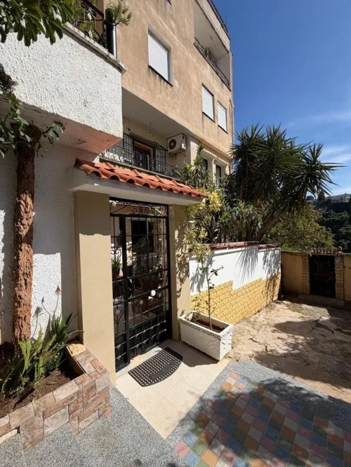 Location Appartement Niveau de villa Alger Hydra