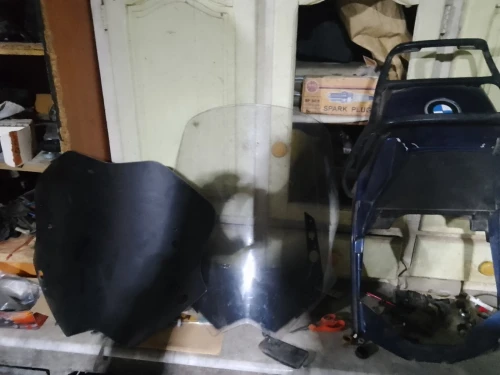 Vend pièces moto BMW