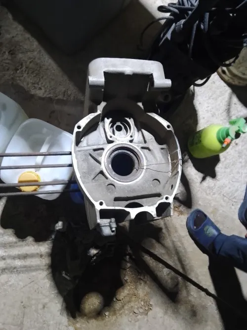 Vend pièces moto BMW