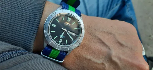 SEIKO sport 100