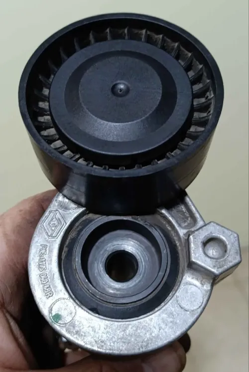 kit chaine de distribution et un kit courroie d'origine Renault Dacia 1.5 dCi 85Ch et 100Ch