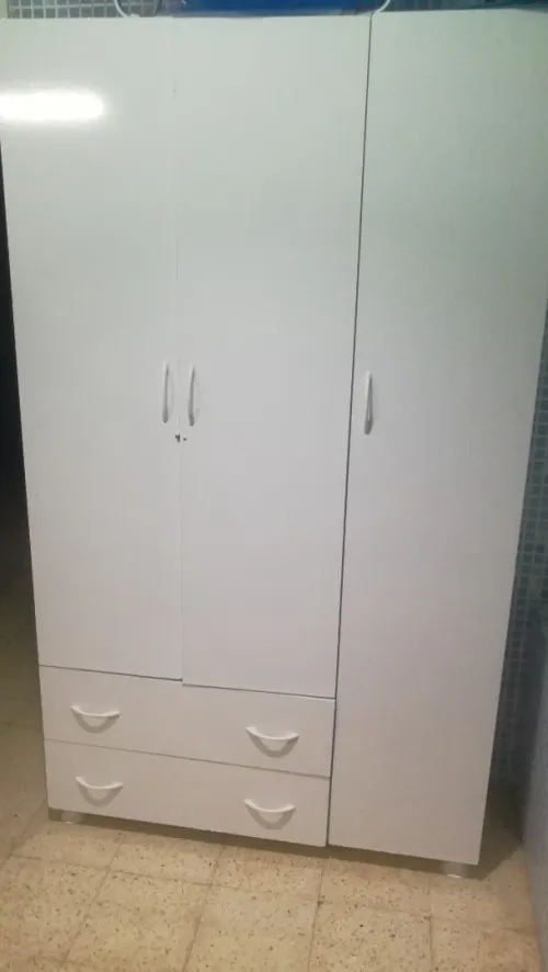 Armoire 3 porte 1m10