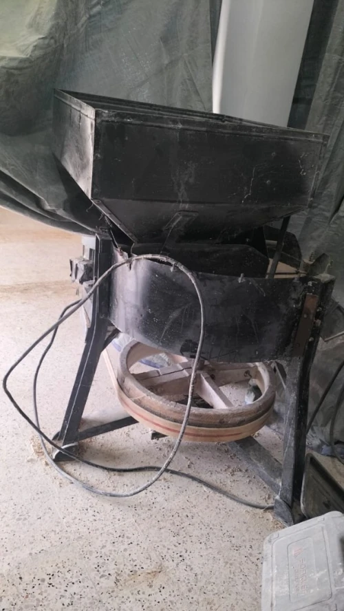 رحايه Moulin capacite' 500kG/h.