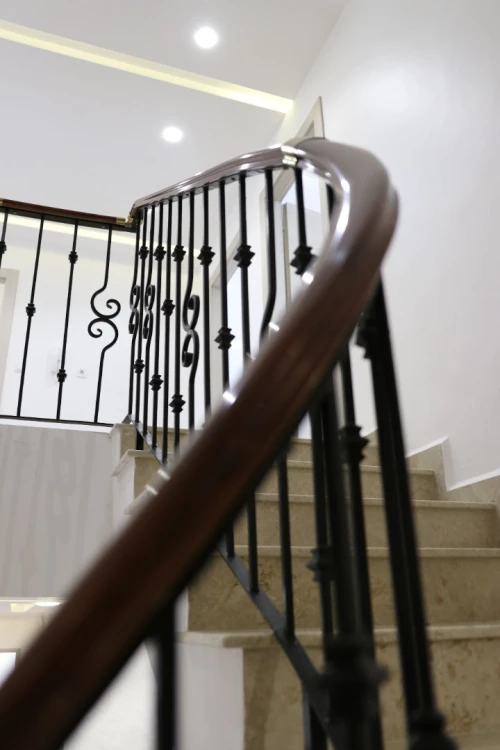 Construction et Renovation des villa et apparemment 