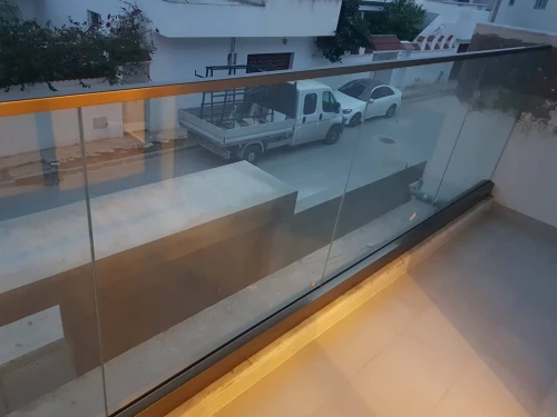Paroi de douche et façade en verre 