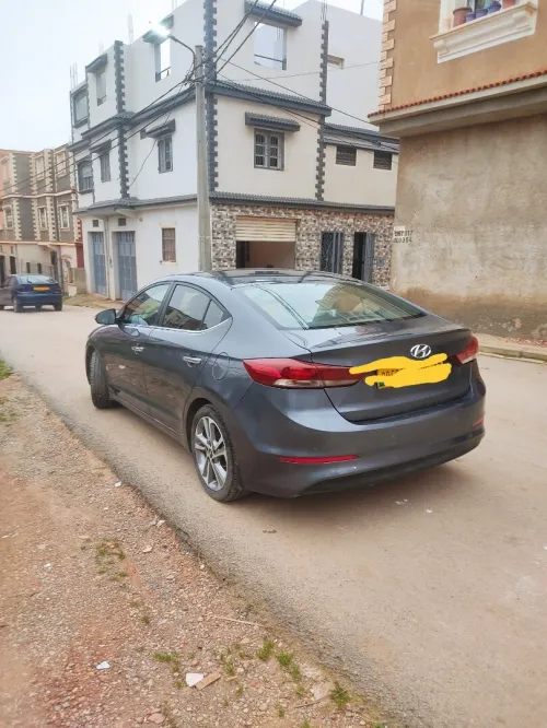 Hyundai Elantra 2018 GLX