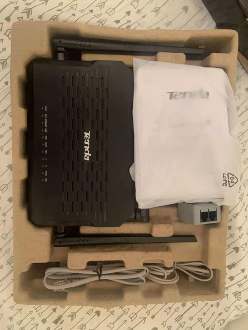 Modem tenda d305 quasiment neuf