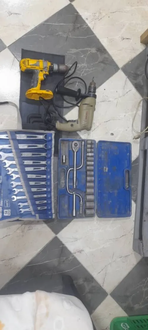 Perceuse visseuse tronçonneuse Dewalt 