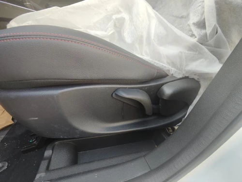Geely Livan x3 pro 2025 