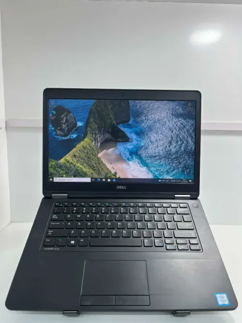 DELL LATITUDE E5470 I5 6EME 6300U 8GB RAM 256SSD NVME GPU: INTEL HD GRAPHICS 520 ECRAN 14 FHD