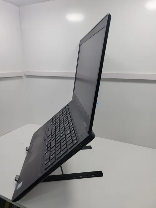 DELL LATITUDE 5590 I3 8EME 8GB/256 SSD ECRAN 15.6"FHD