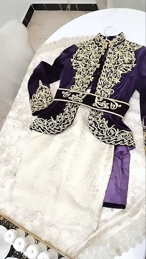 Tenues traditionnelles