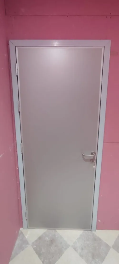 porte plombée et paravent plombé contre rayon X et porte technique 