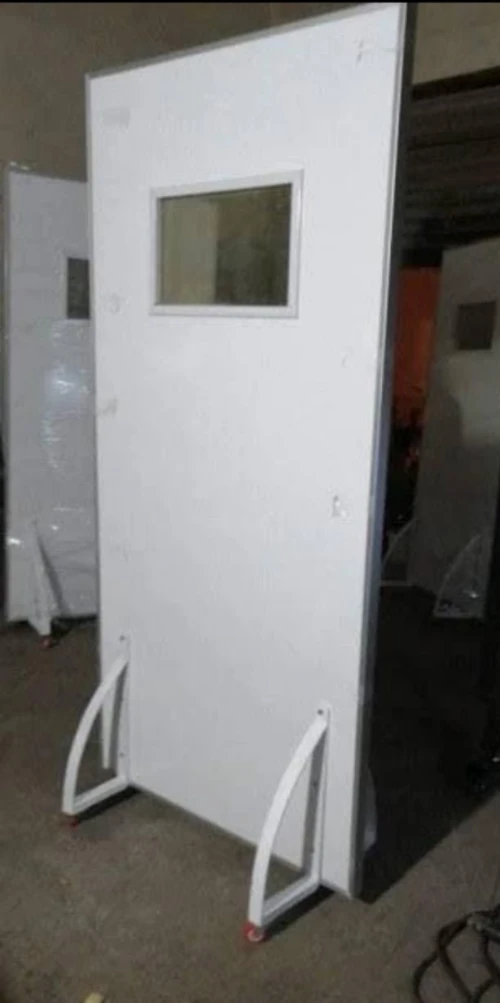 porte plombée et paravent plombé contre rayon X et porte technique 