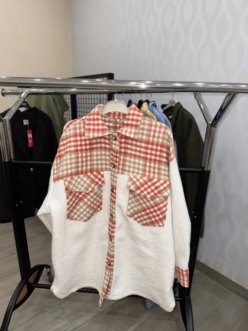 Vêtements femme, en gros