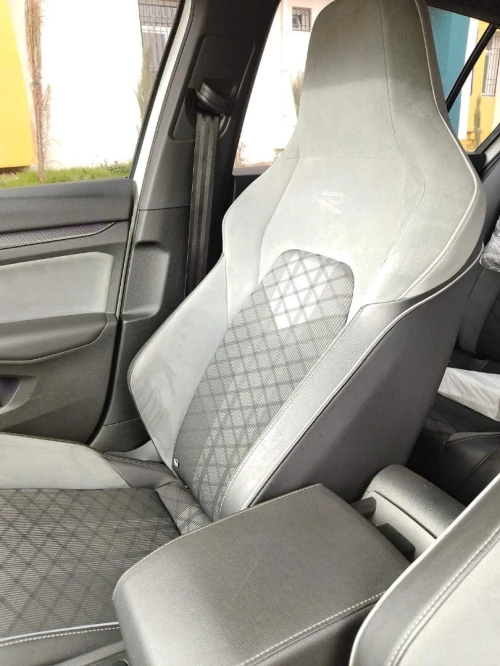 Volkswagen Golf 8 2021 Pro R-line