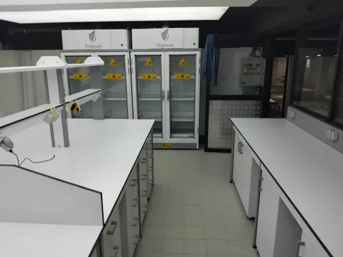 equipements de laboratoire