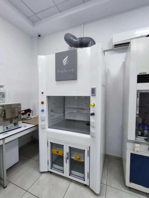 équipements de laboratoire