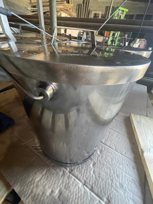 Fabrication seaux inox