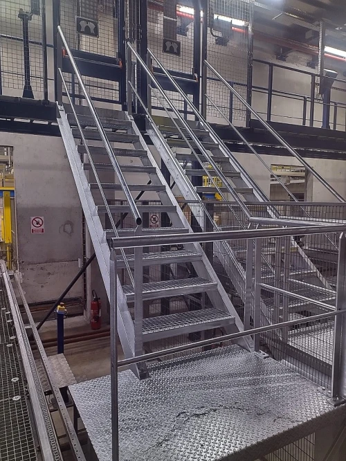 Fabrication des échelles sur mesure 