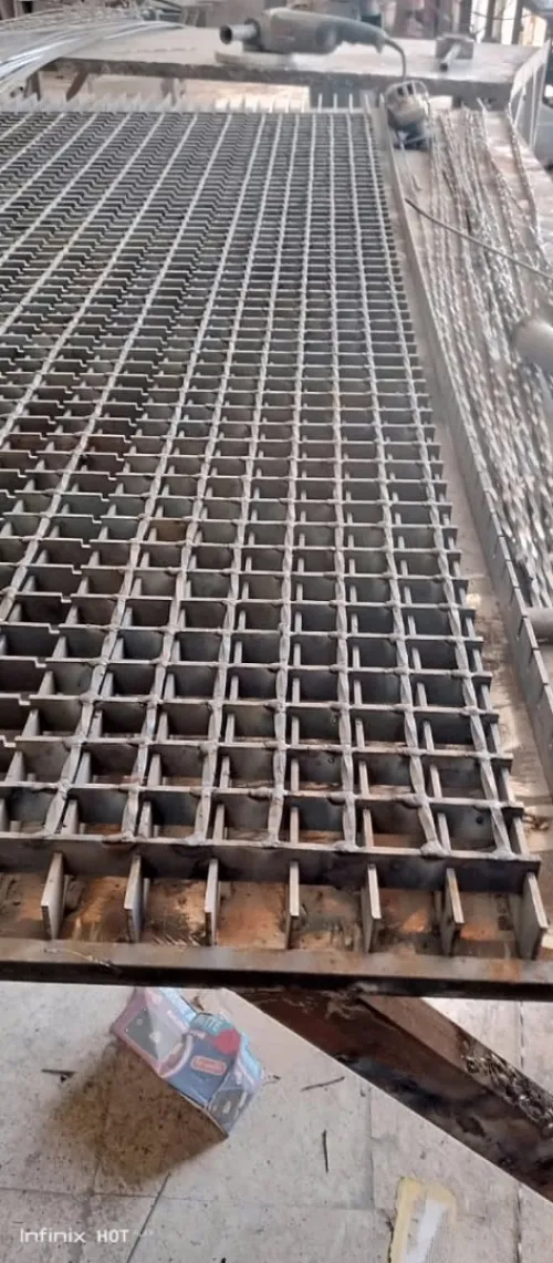 Grating steel-Caillebotis métallique 