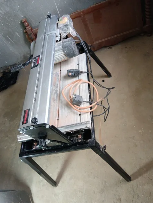 scie circulaire céramique 1100W