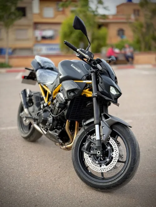 Kawasaki Z900 