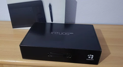 Wacom Intuos Pro Small (Model PTH-451)