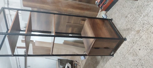 Attelier fabrique couizine équipé et dressing et bereux et chambres à coucher 