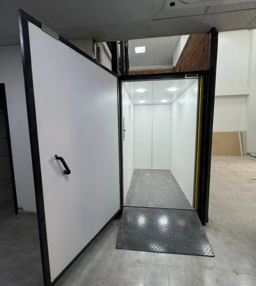 Montecharge marchandise hydraulique fabrication sur mesure - GRAVITY ALGERIE - Interne Ou Externe