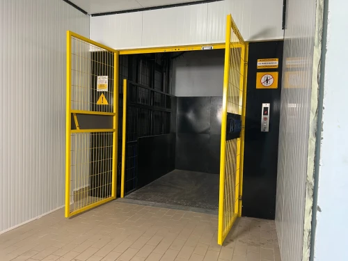 Monte-charge hydraulique industriel sur mesure