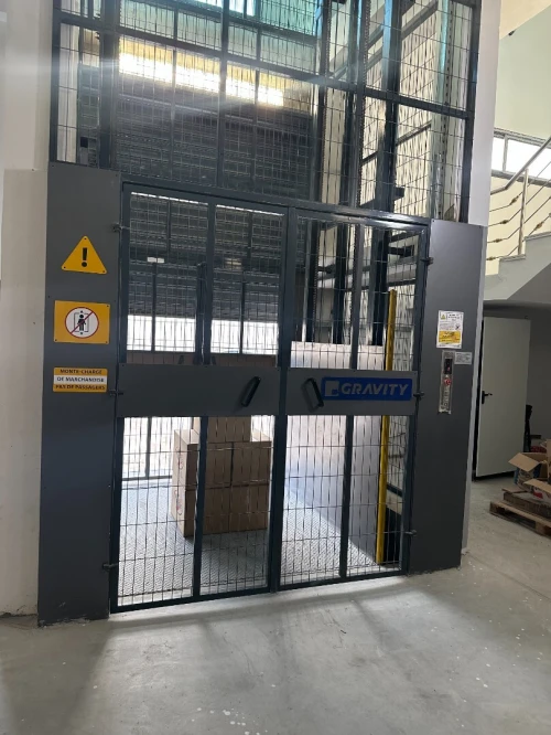 Fabrication monte-charge hydraulique fabrication sur mesure