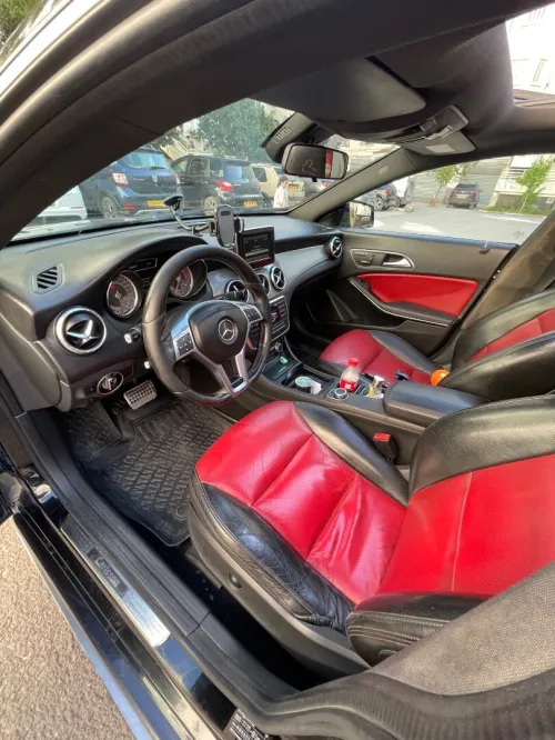 Mercedes CLA 2014 Coupé Exclusif +