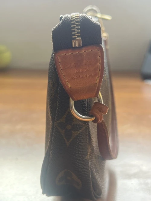 Louis Vuitton pochette Original