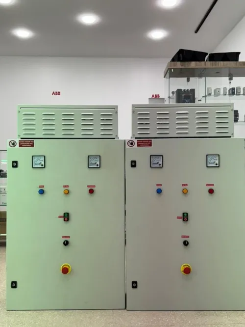 ARMOIRES ELECTRIQUE  DE COMMANDE ET PROTECTION POUR POMPES