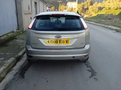 Ford Focus 4 portes 2009 Focus 4 portes