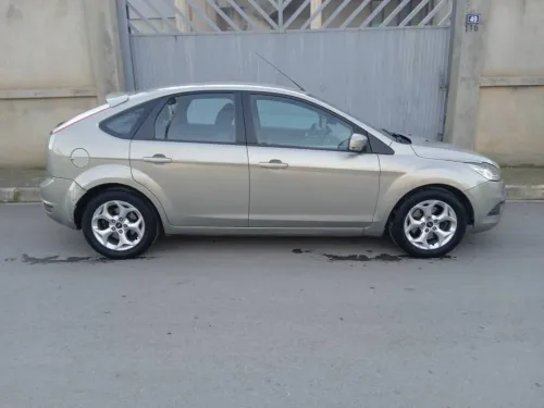 Ford Focus 4 portes 2009 Focus 4 portes