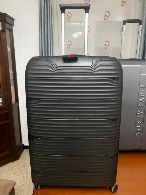 Valises EXTENSIBLES DELSEY/ American Tourister : Cabine;55cm, Soute; 68cm,71cm et 75cm