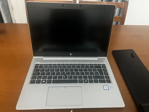 Laptop ( PC) HP EliteBook 840 G6 I5Vpro,8 eme generation + HP Docking station 8 eme generation