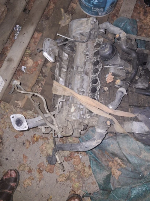 Moteur Mercedes A170 w168