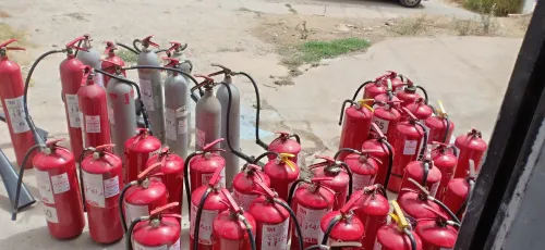 Recharge et contrôle des extincteurs