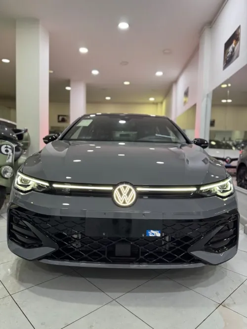 Volkswagen Golf 8 2025 